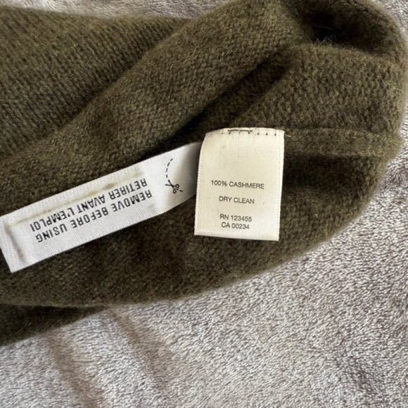 Design Lab 100% Cashmere Sweater w/ Bell Sleeves Size M - Picture 2 of 4